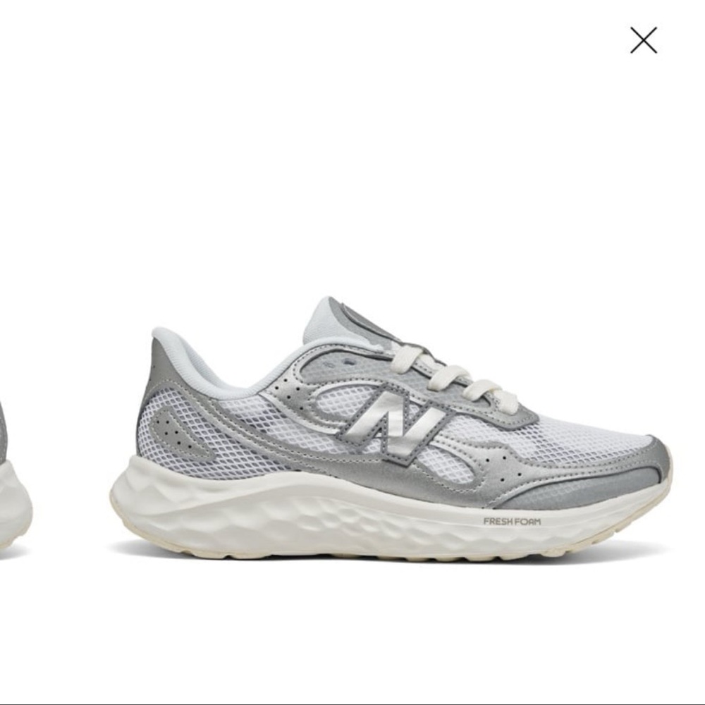 New Balance Women's fresh foam arishi V4 tiralux running sneakers size 8